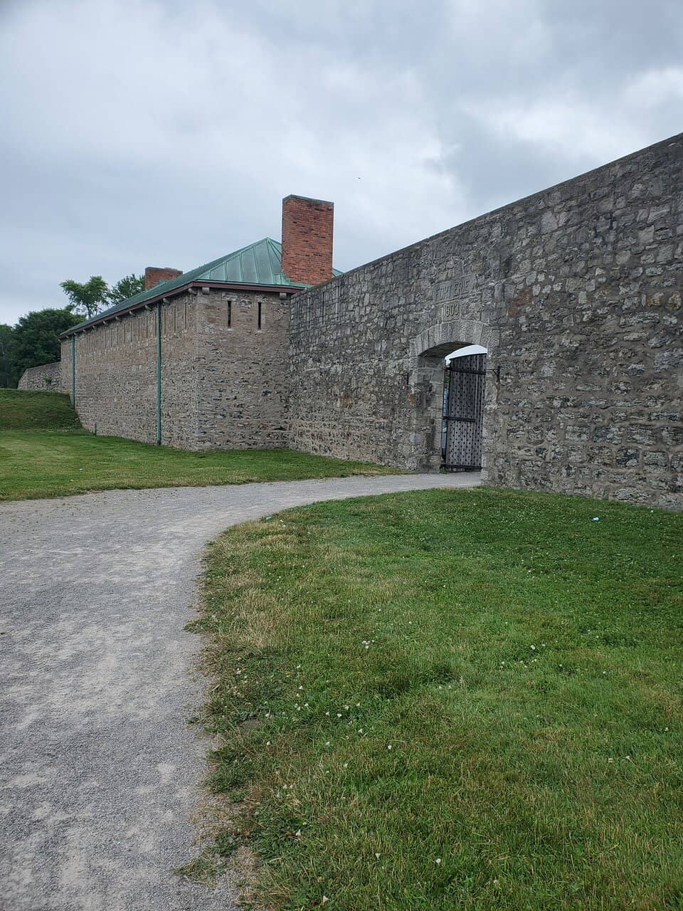 Spectacular River Views