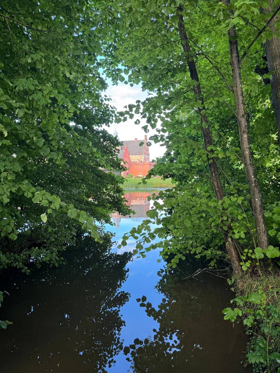 Manor Gardens & Grounds