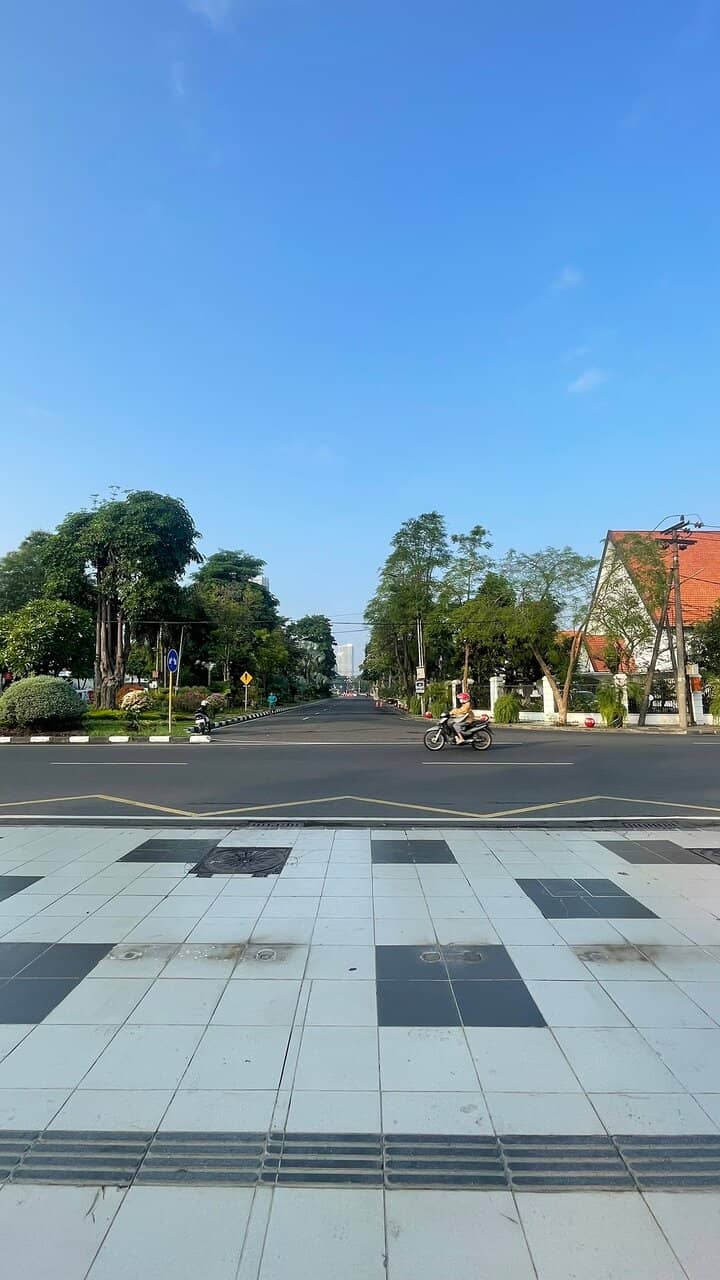 Vertical photo
