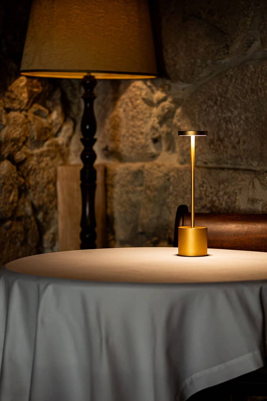 Intimate Riverside Ambiance