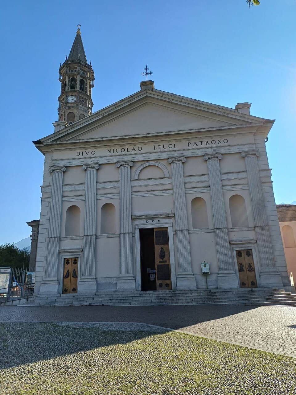 Lecco's Neoclassical Icon