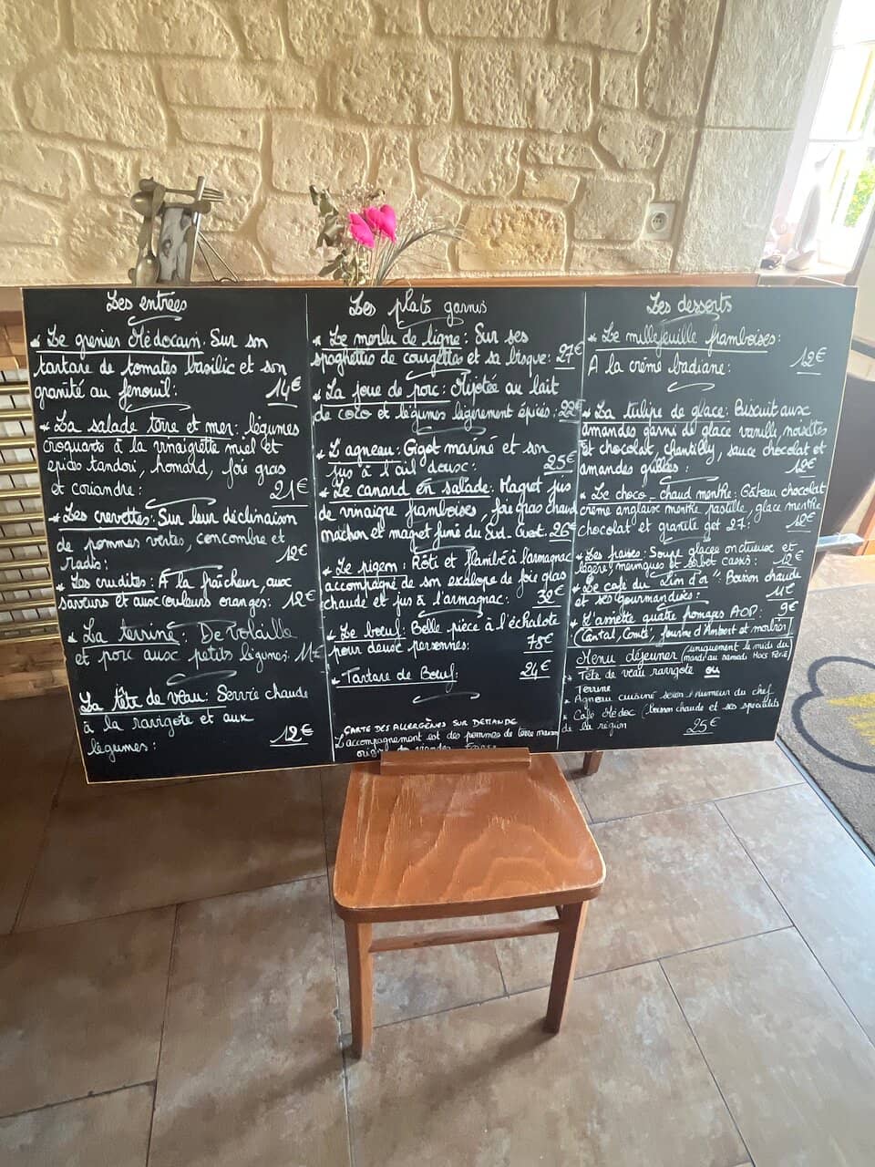 Sophisticated Summer Dining