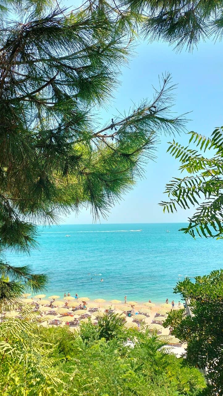Gravelly Beach & Clear Waters