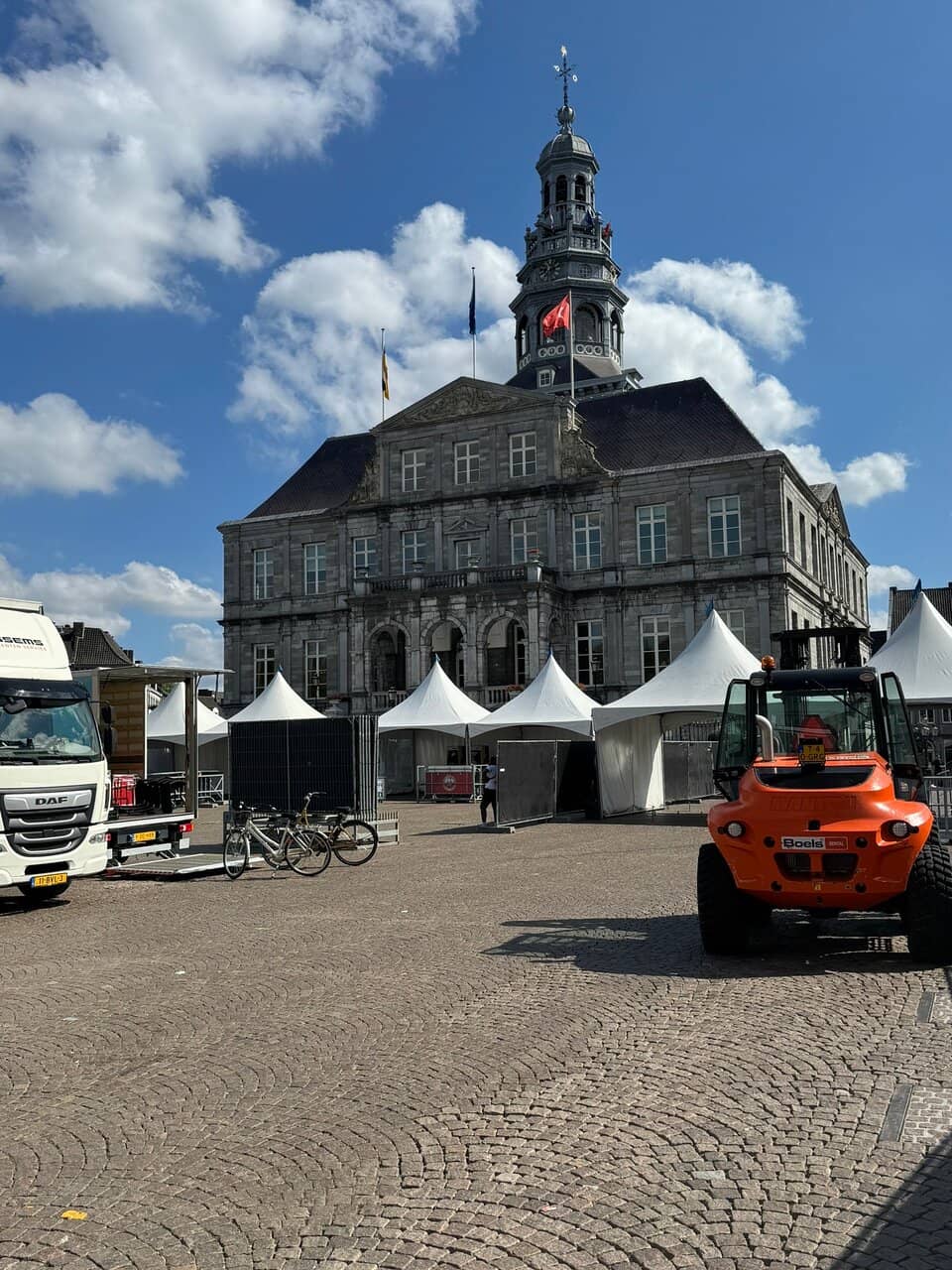 Markt Square Market