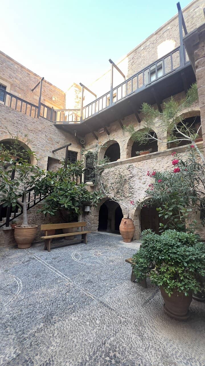 Wine Tasting & Shop