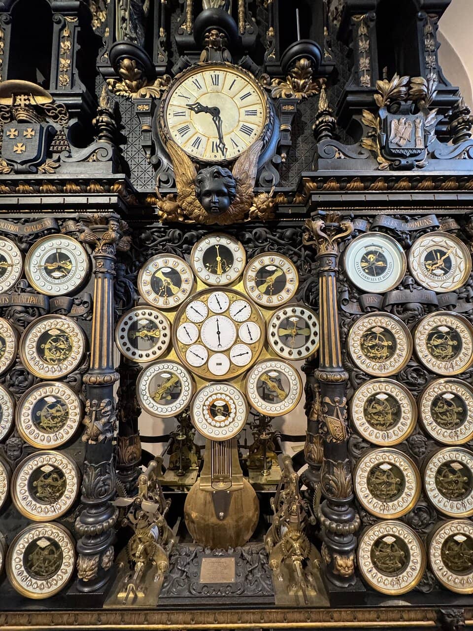 Hourly Spectacle