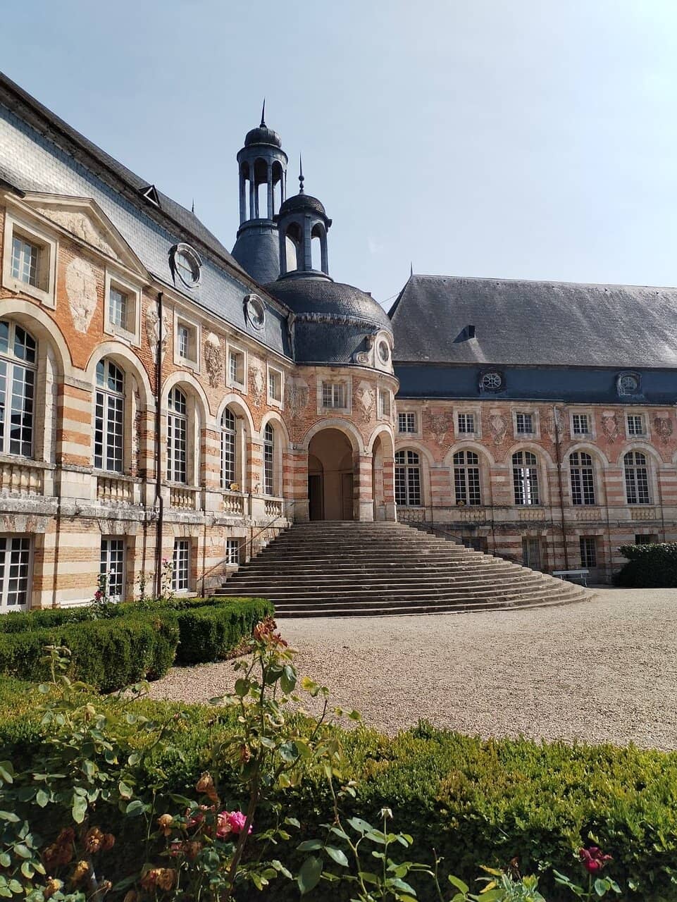 The Majestic Roof Structure