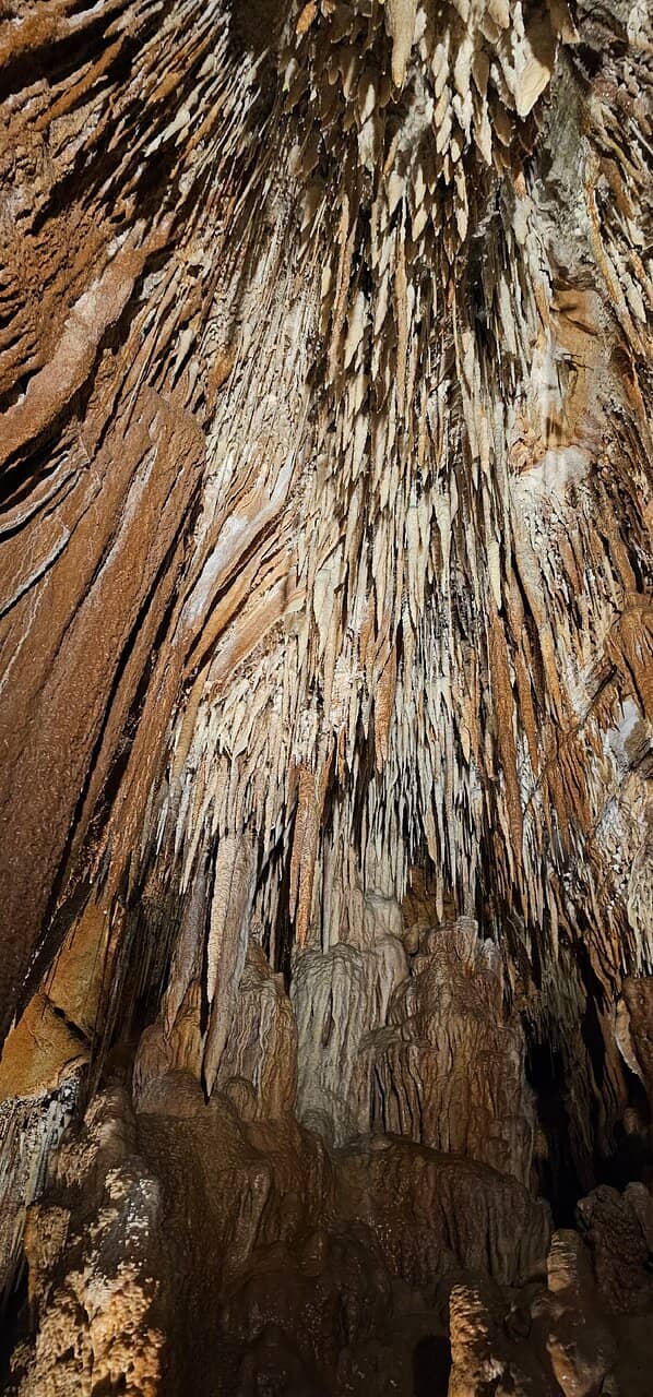 Flowstone Formations