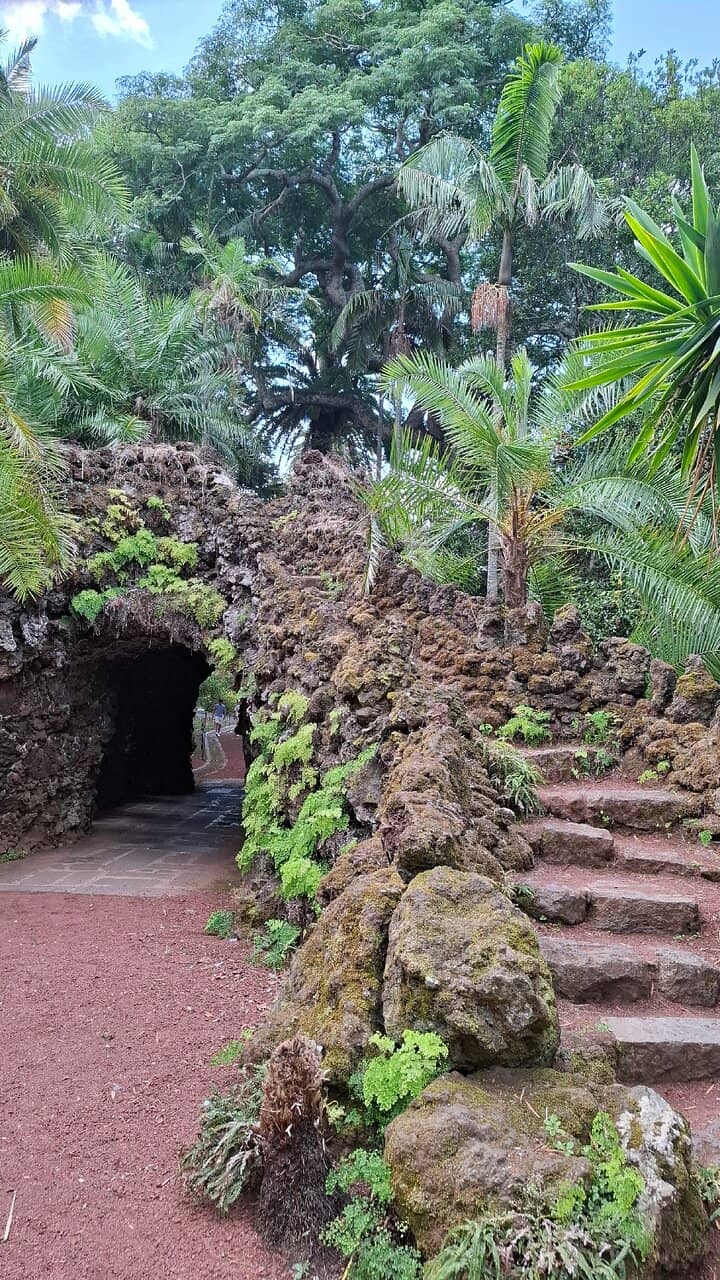 Charming Grottoes
