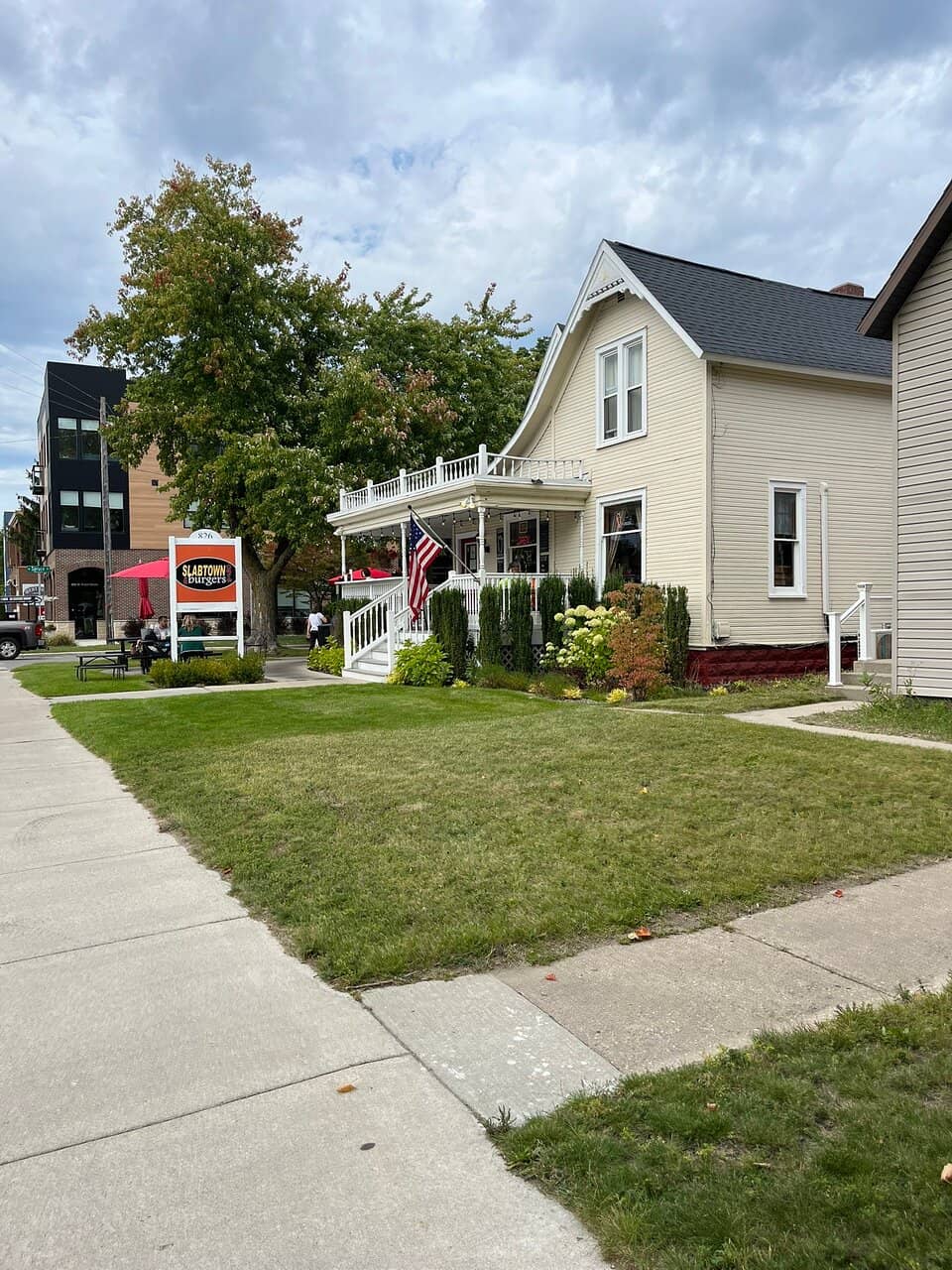 Charming Patio Dining
