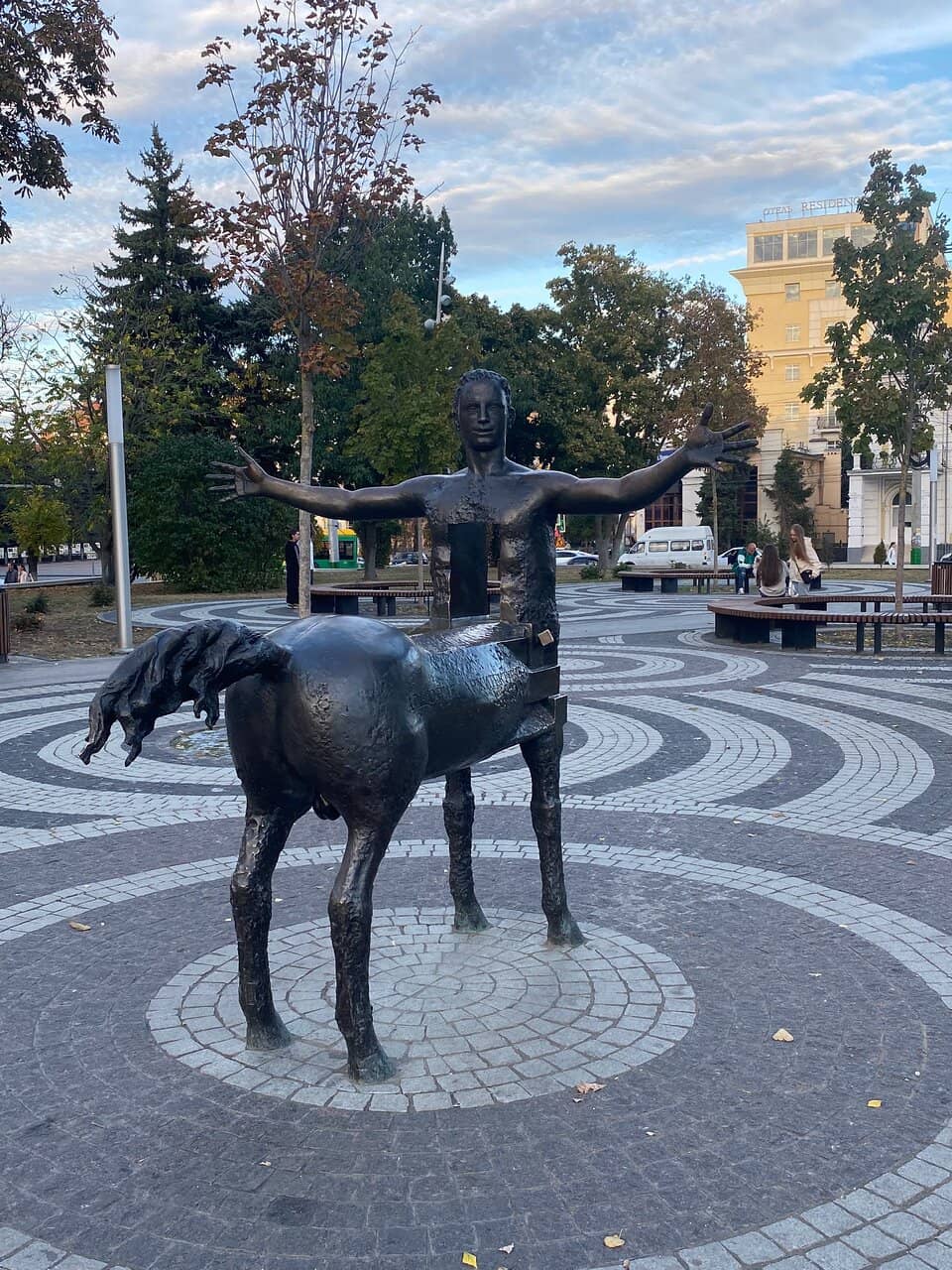 Live Music & Entertainment