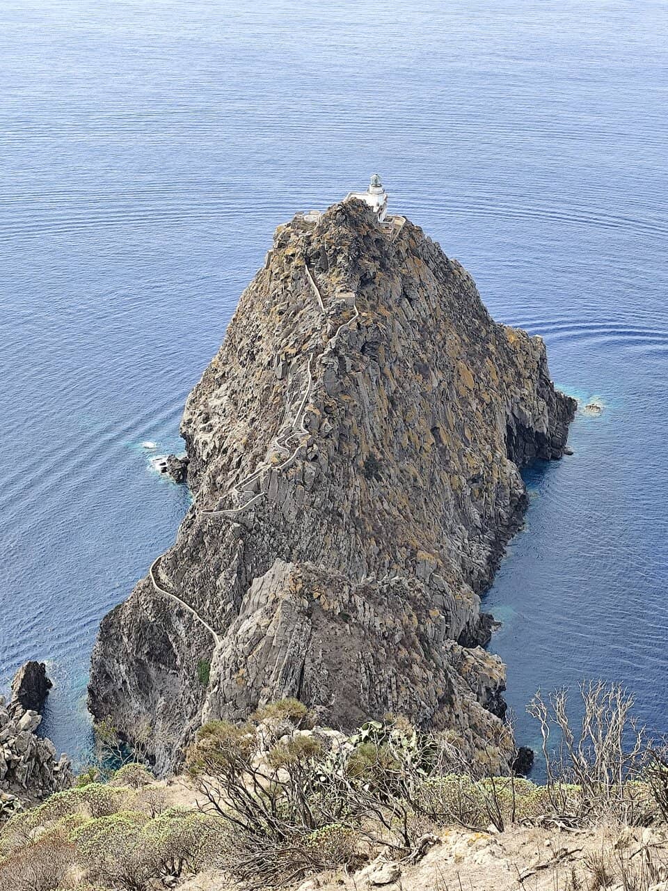 Crystal-Clear Coves and Grottoes
