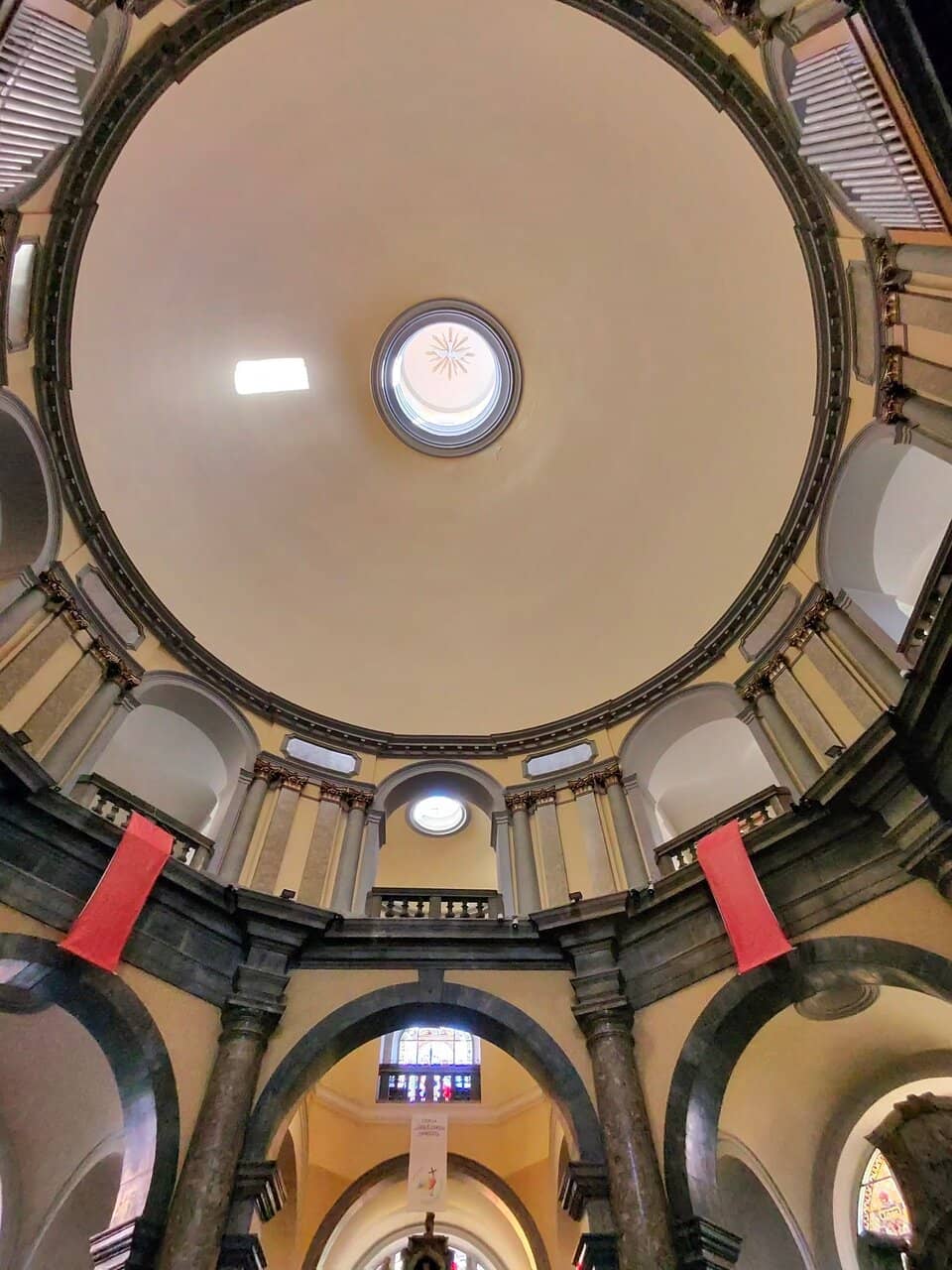 Ornate Interior Statuary