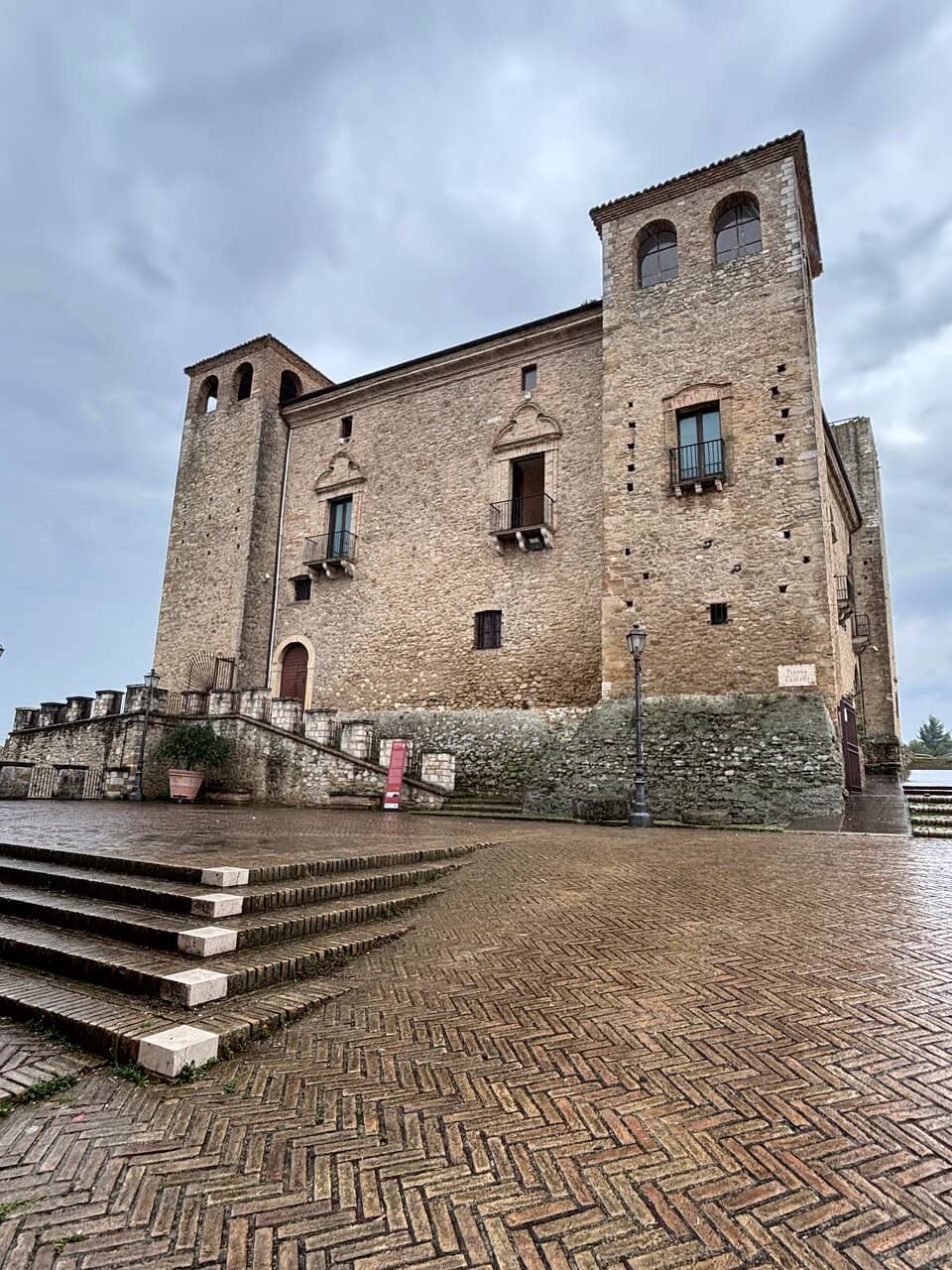 Aragonese Castle