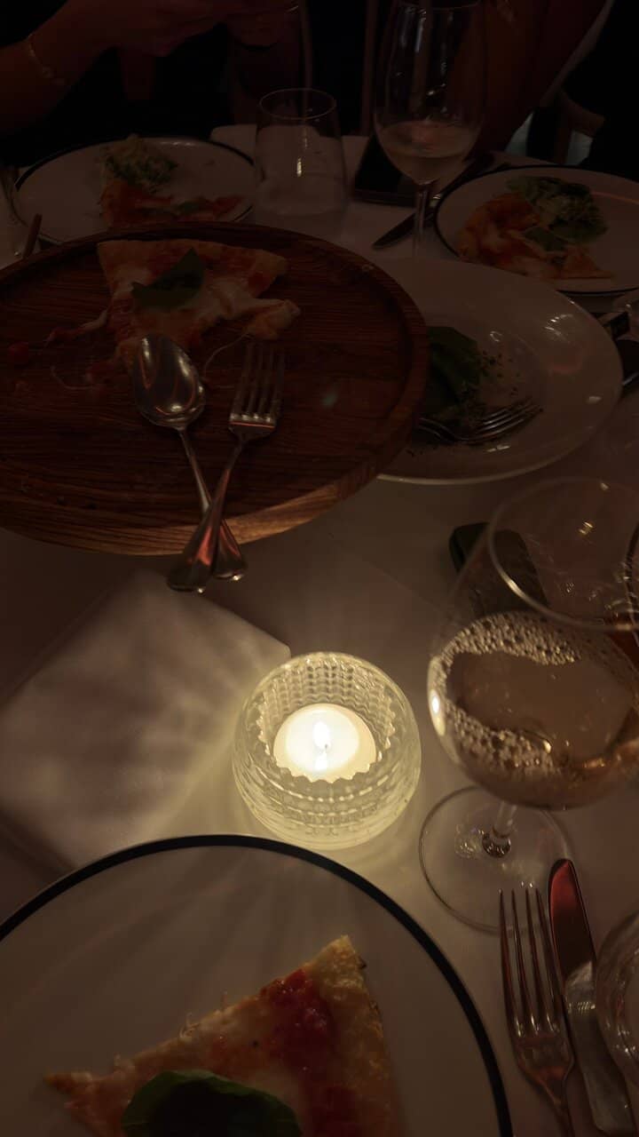 Chic and Luxurious Ambiance