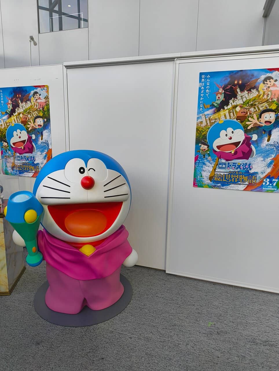 Doraemon & Crayon Shin-chan Displays