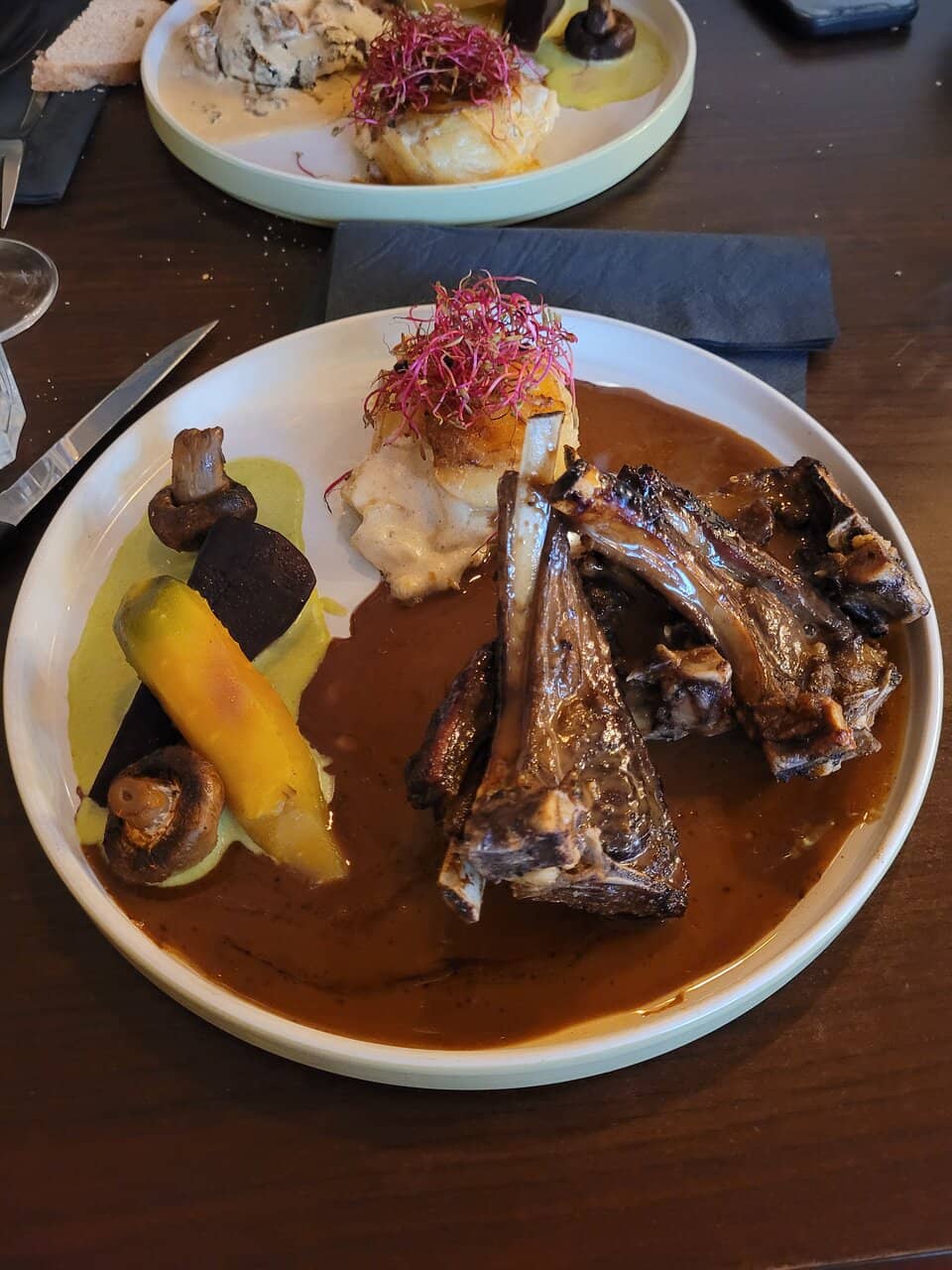 Cozy Rustic Ambiance