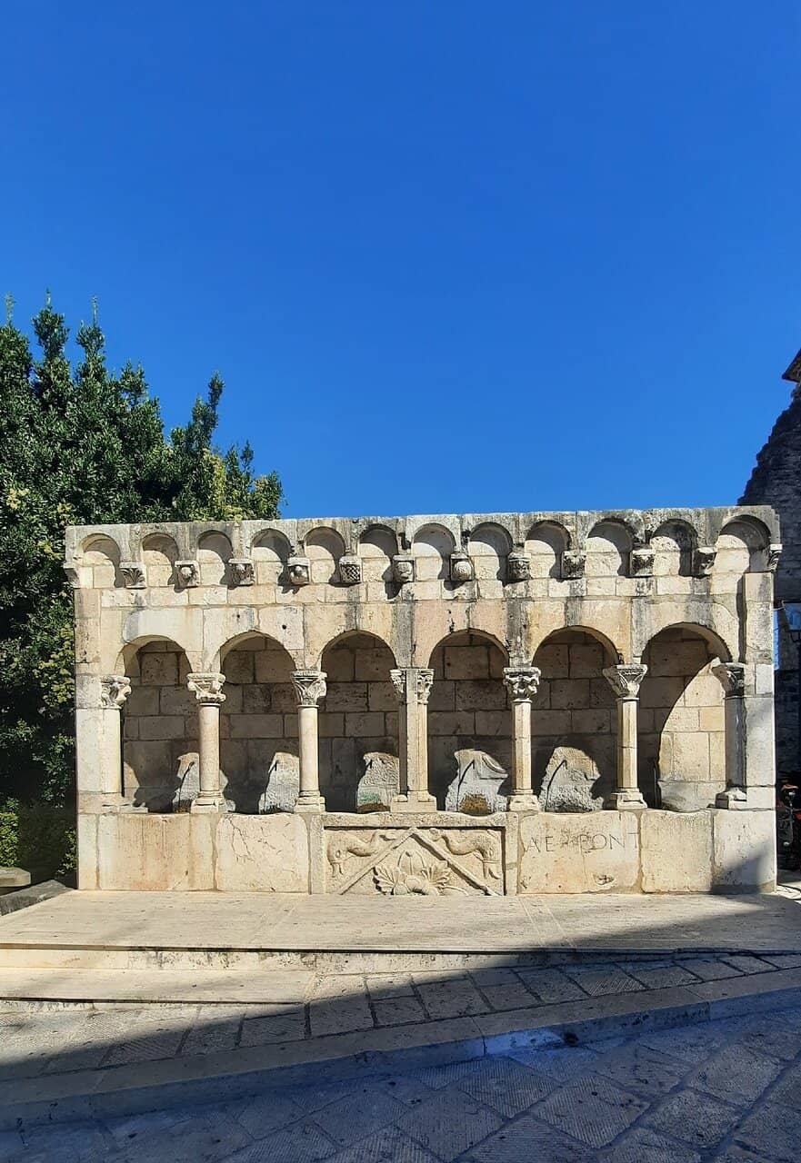 Piazza Celestino V