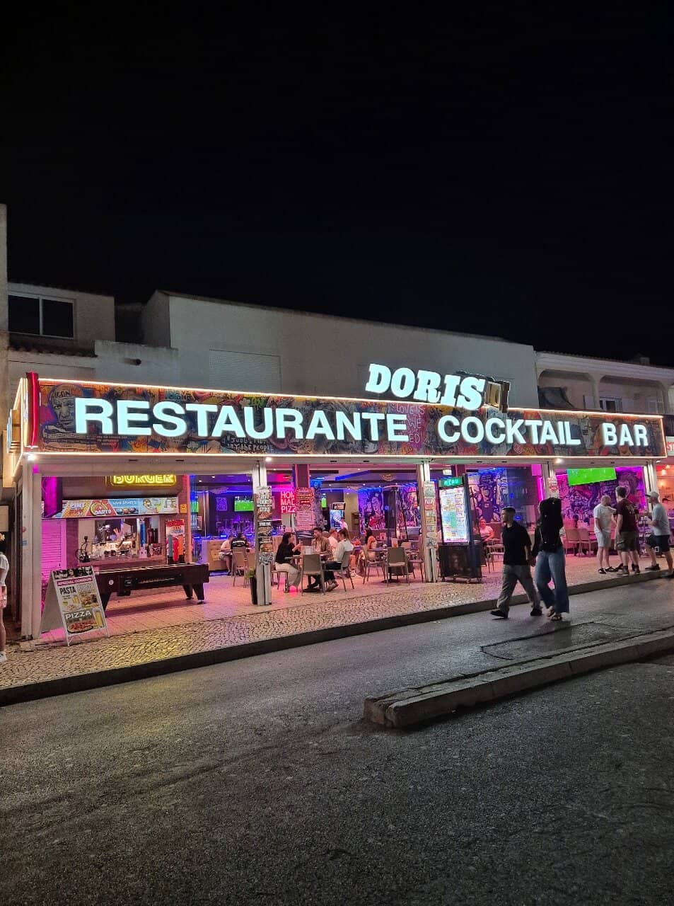 Karaoke & Cocktails