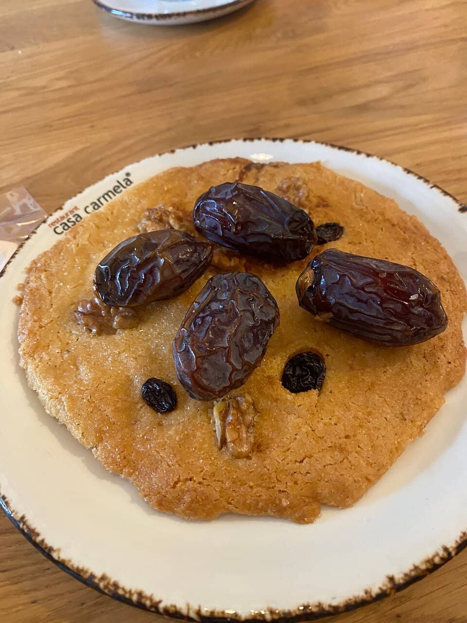 Oceanfront Dining with Elegant Ambiance