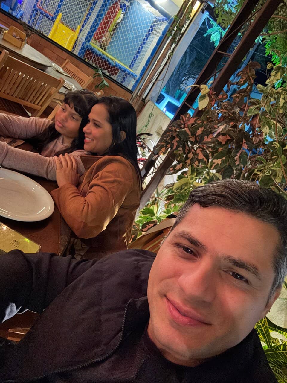 Cozy Ambiance by the Shore