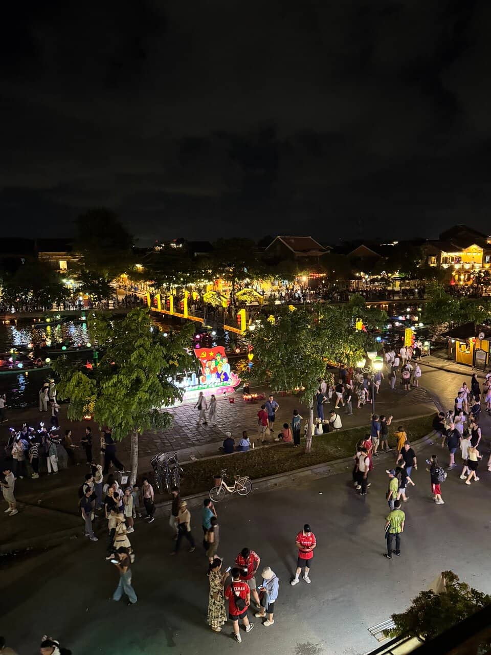 Cozy Old-Market Ambiance