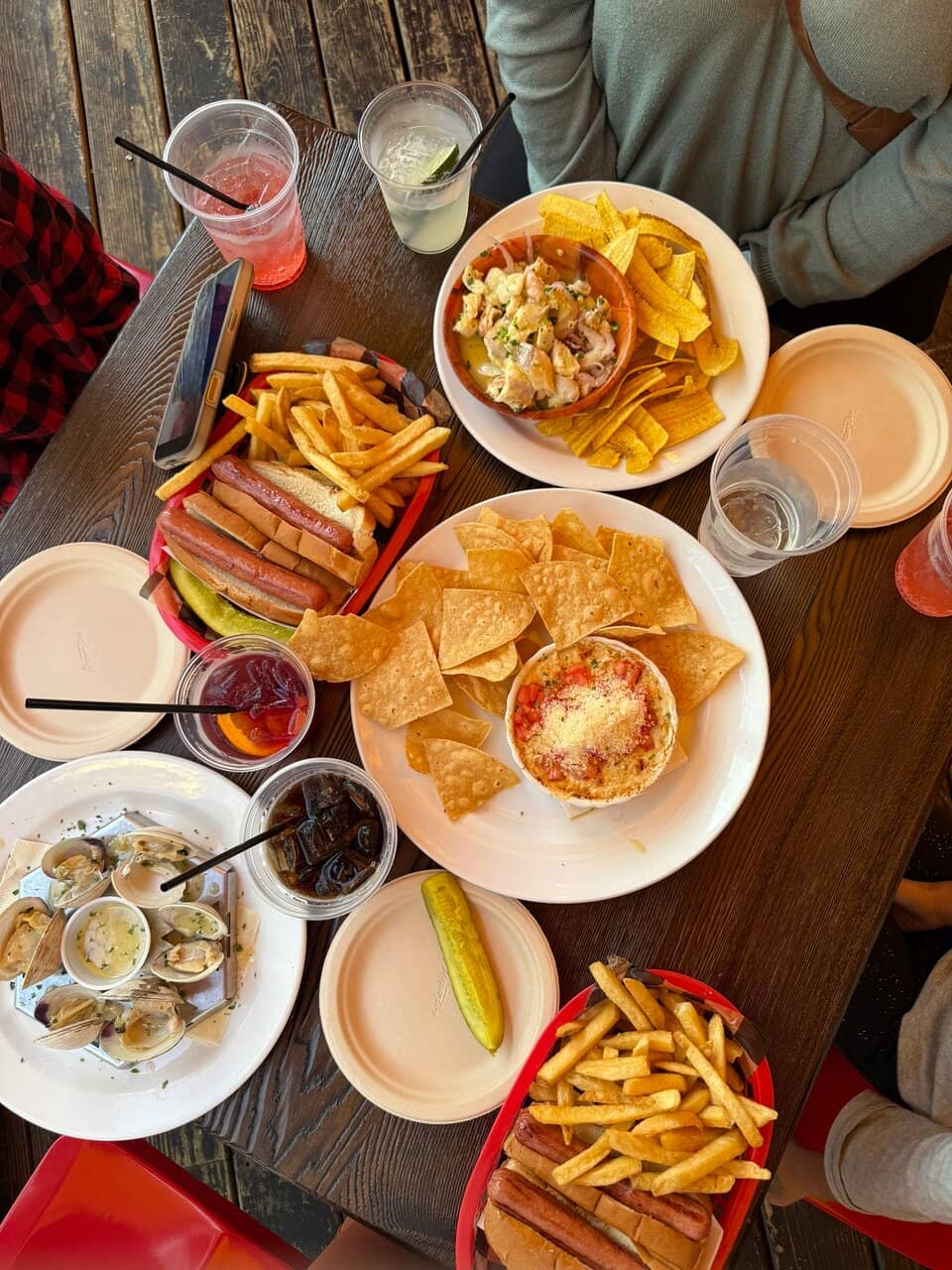 Delectable Crab Cakes & Lobster Rolls