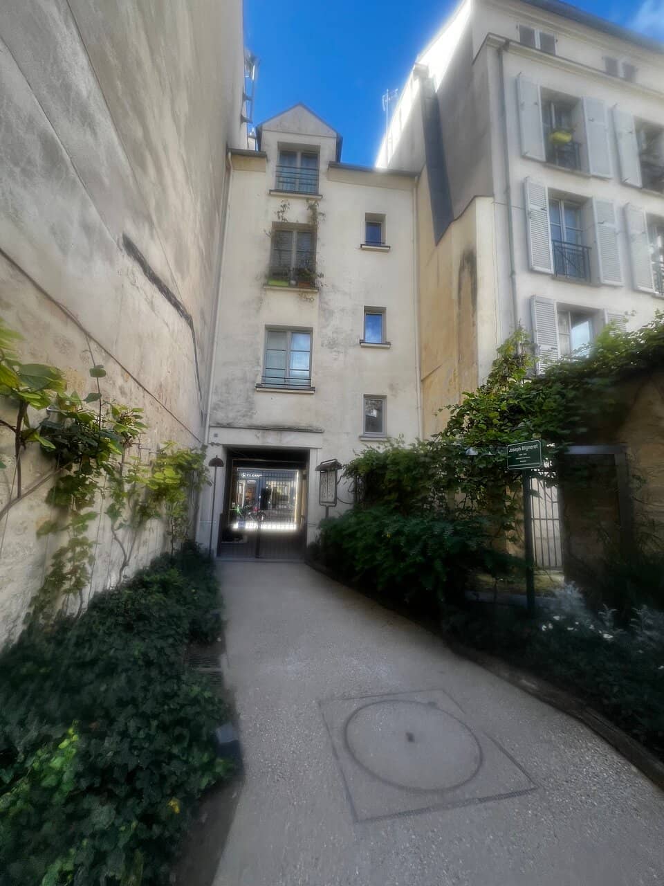 Community Garden Charm