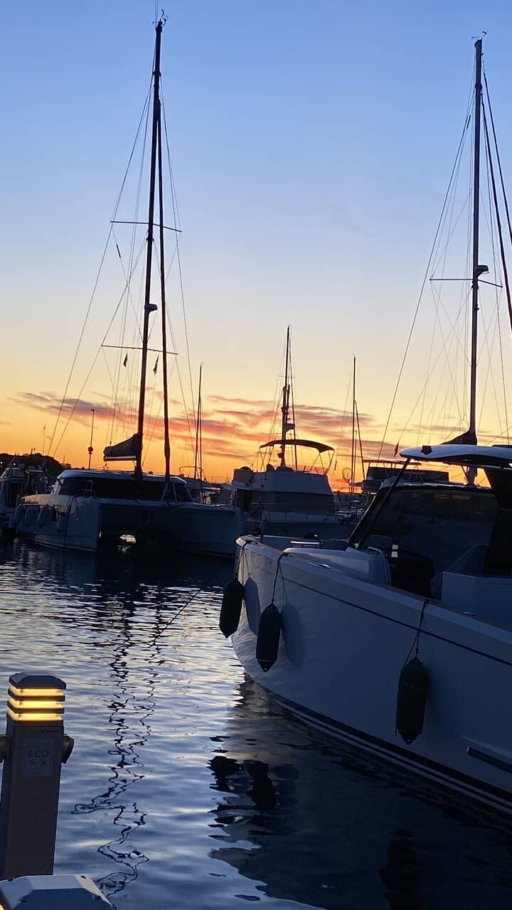 Rooftop Pool Experience