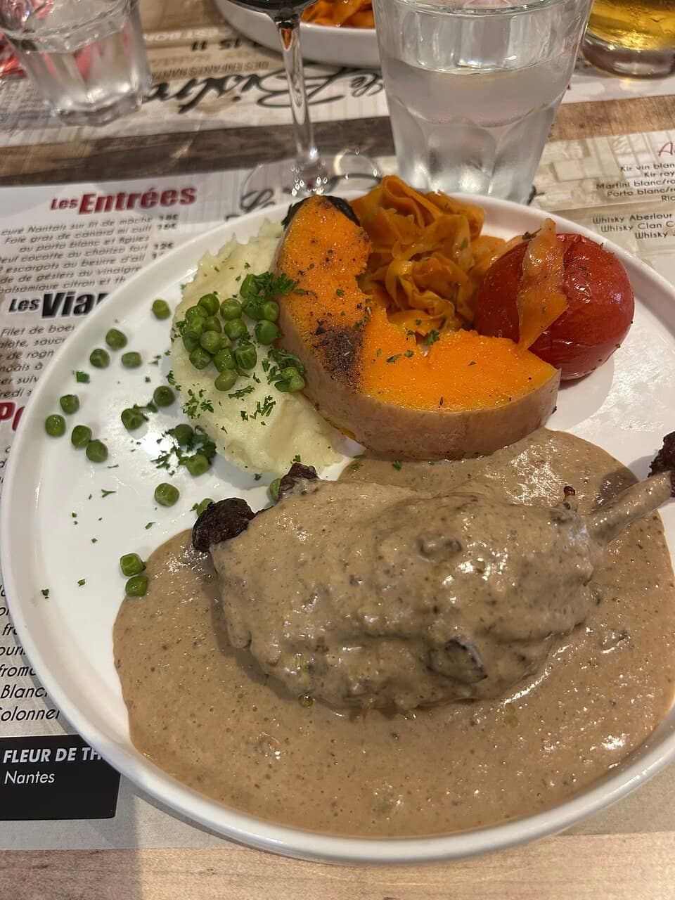 Cozy & Authentic Ambiance