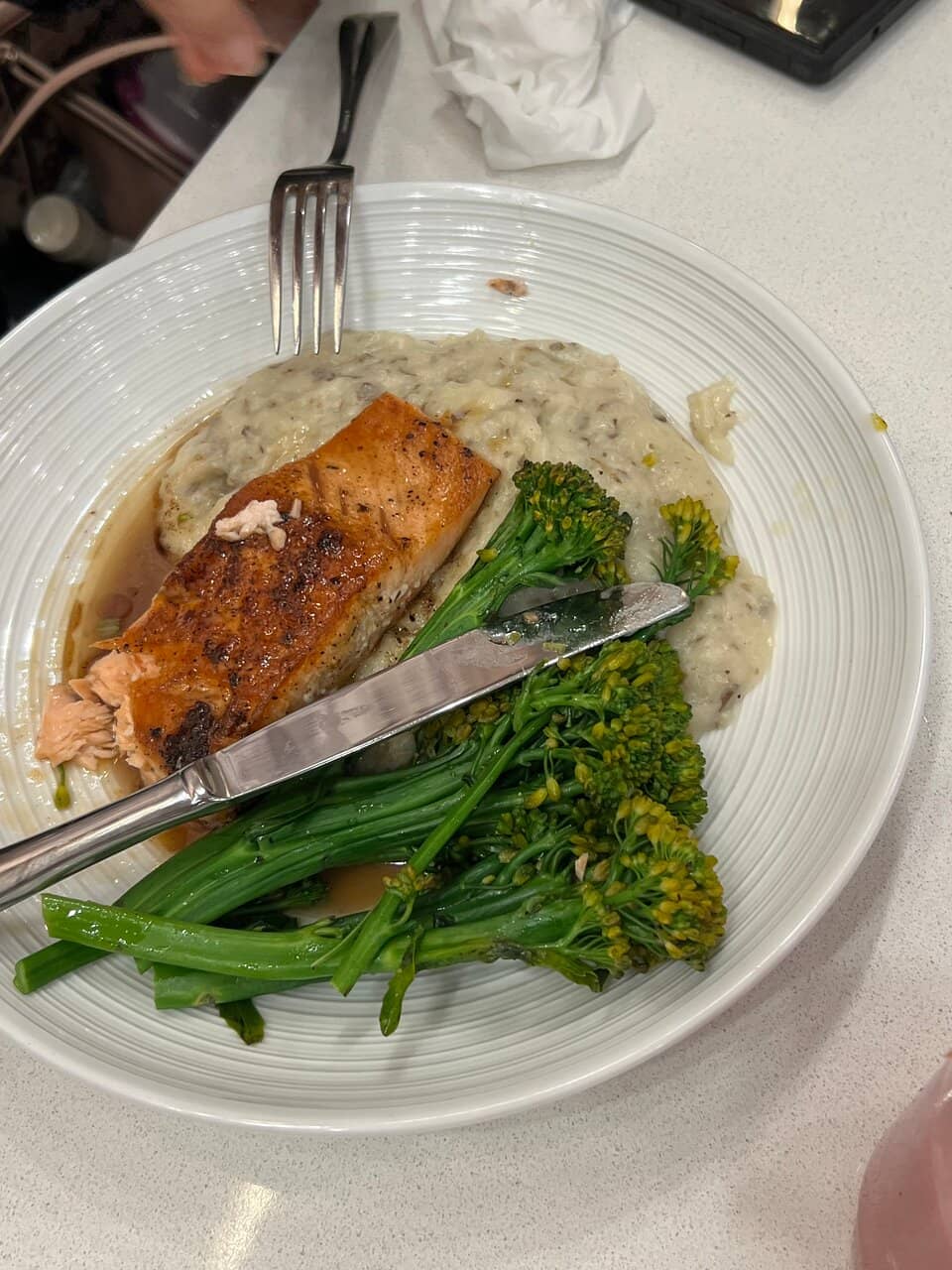 Diverse Dining & Bar Scene