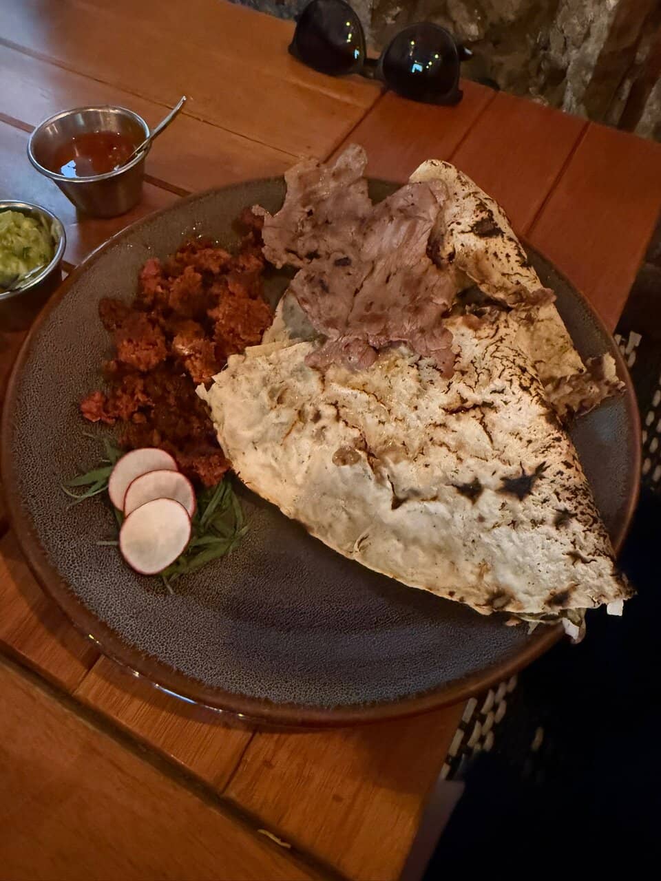 Vibrant Atmosphere & Service