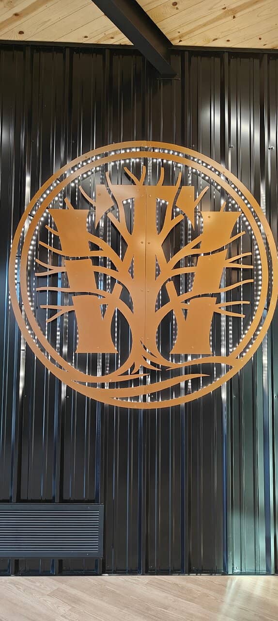 Cooper the Kitty Assistant