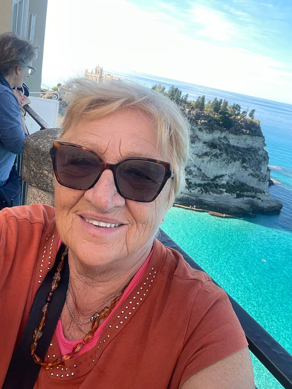 Iconic Tropea Cliffside Views