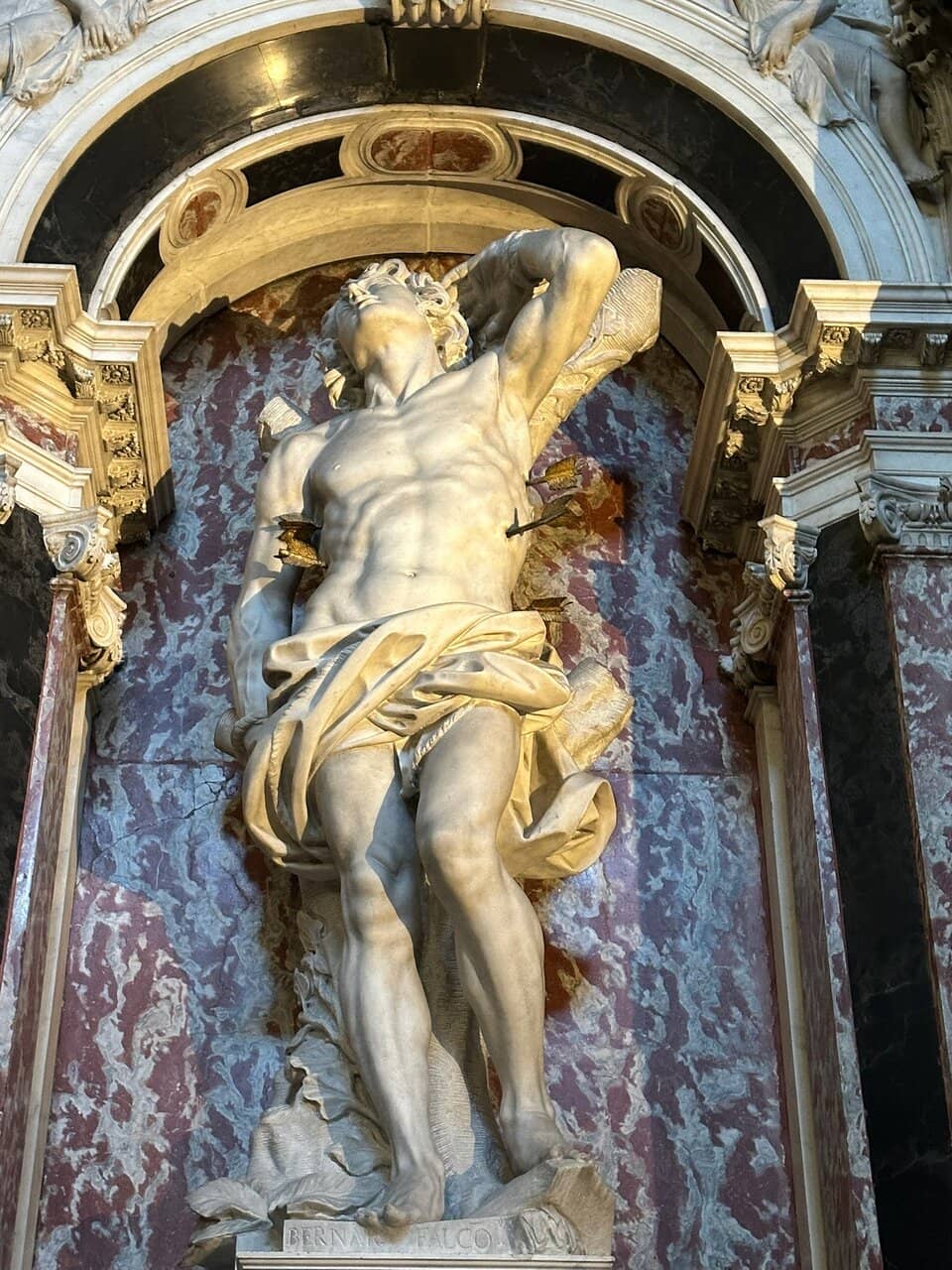 Altar of Sinuous Lines