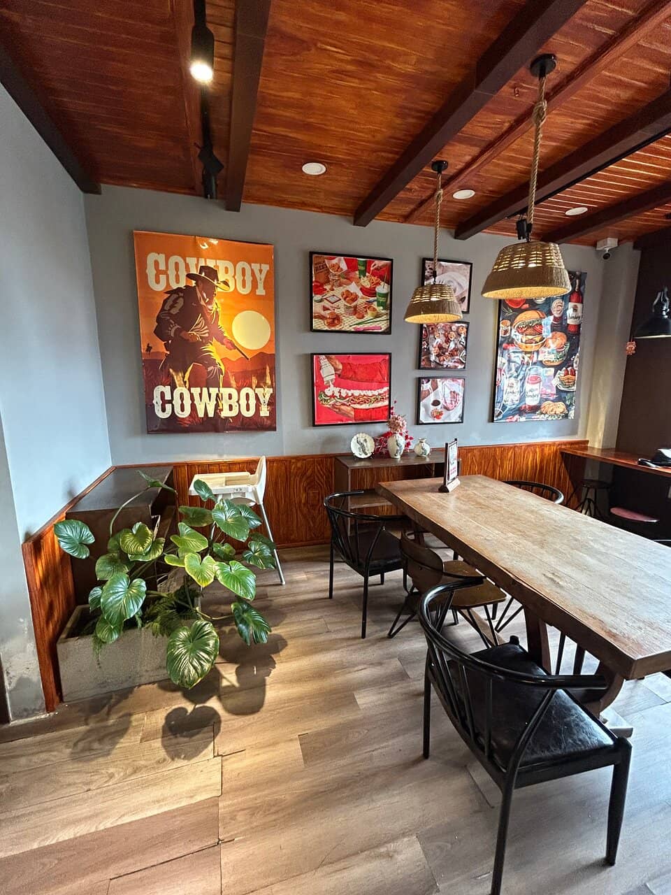 The Nine-Story Cafe Hub