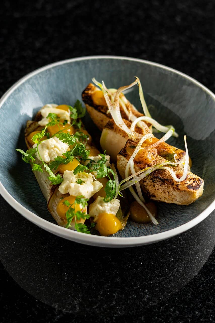 Artful Coffee & Desserts