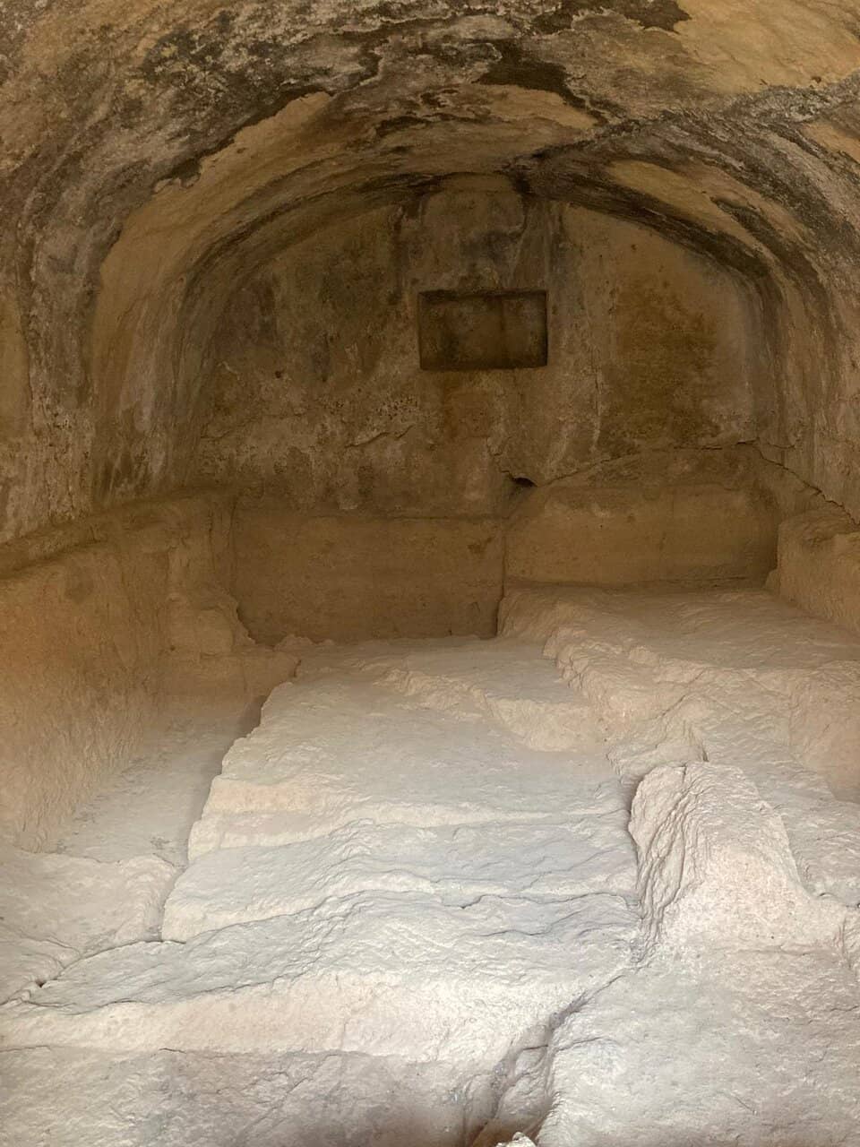 Tomb 1 (House of Columns)