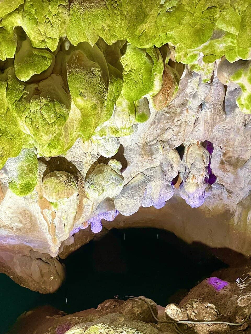 Vrelo Cave Interior