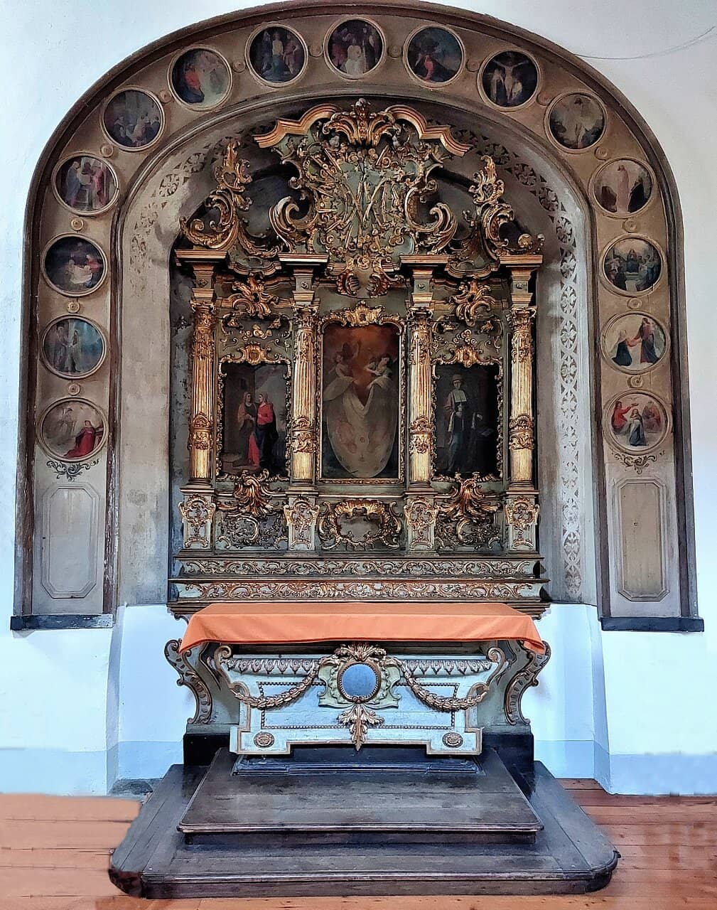 Romanesque Artistry
