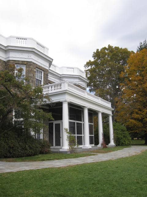 Beautifully Maintained Gardens