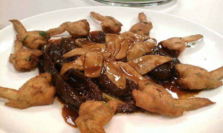 Crispy Shrimps in Red Rice Rolls