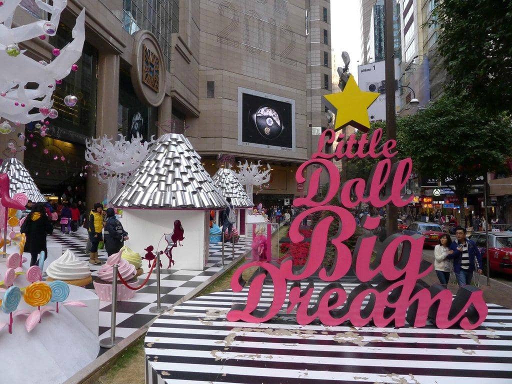 Themed Exhibitions & Displays