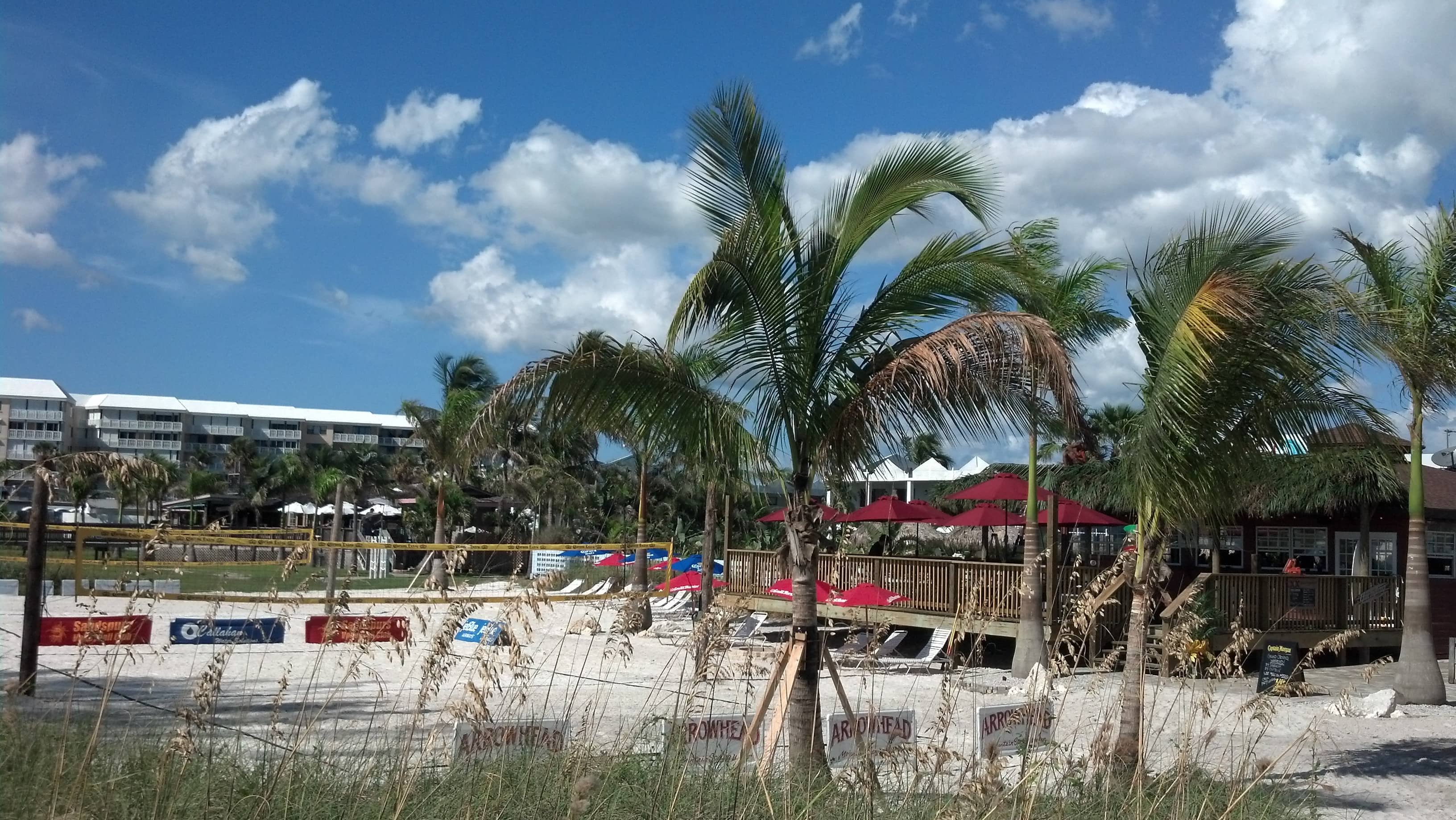 Island-Themed Beachfront Ambiance