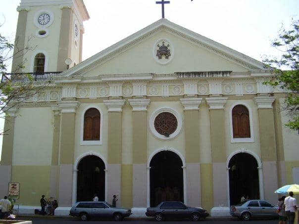 Interior Naves