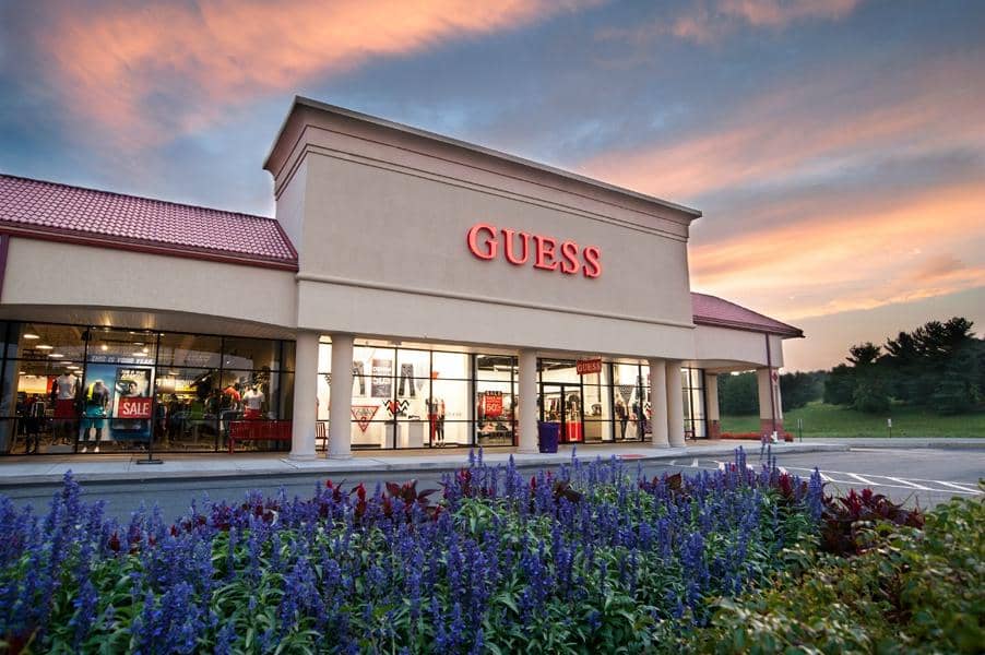 Sketchers Outlet Selection