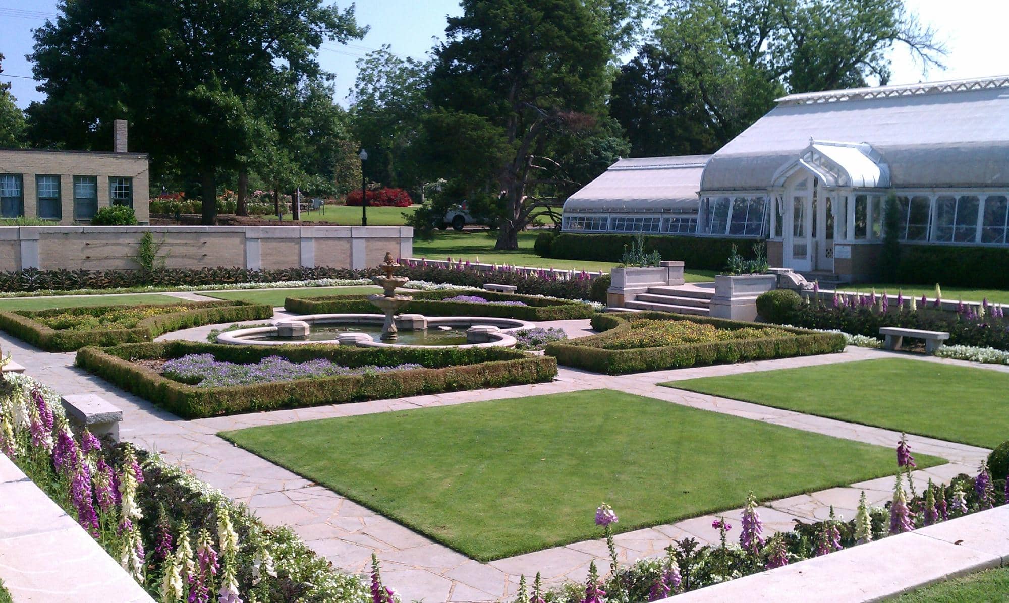 Travis Mansion Architecture