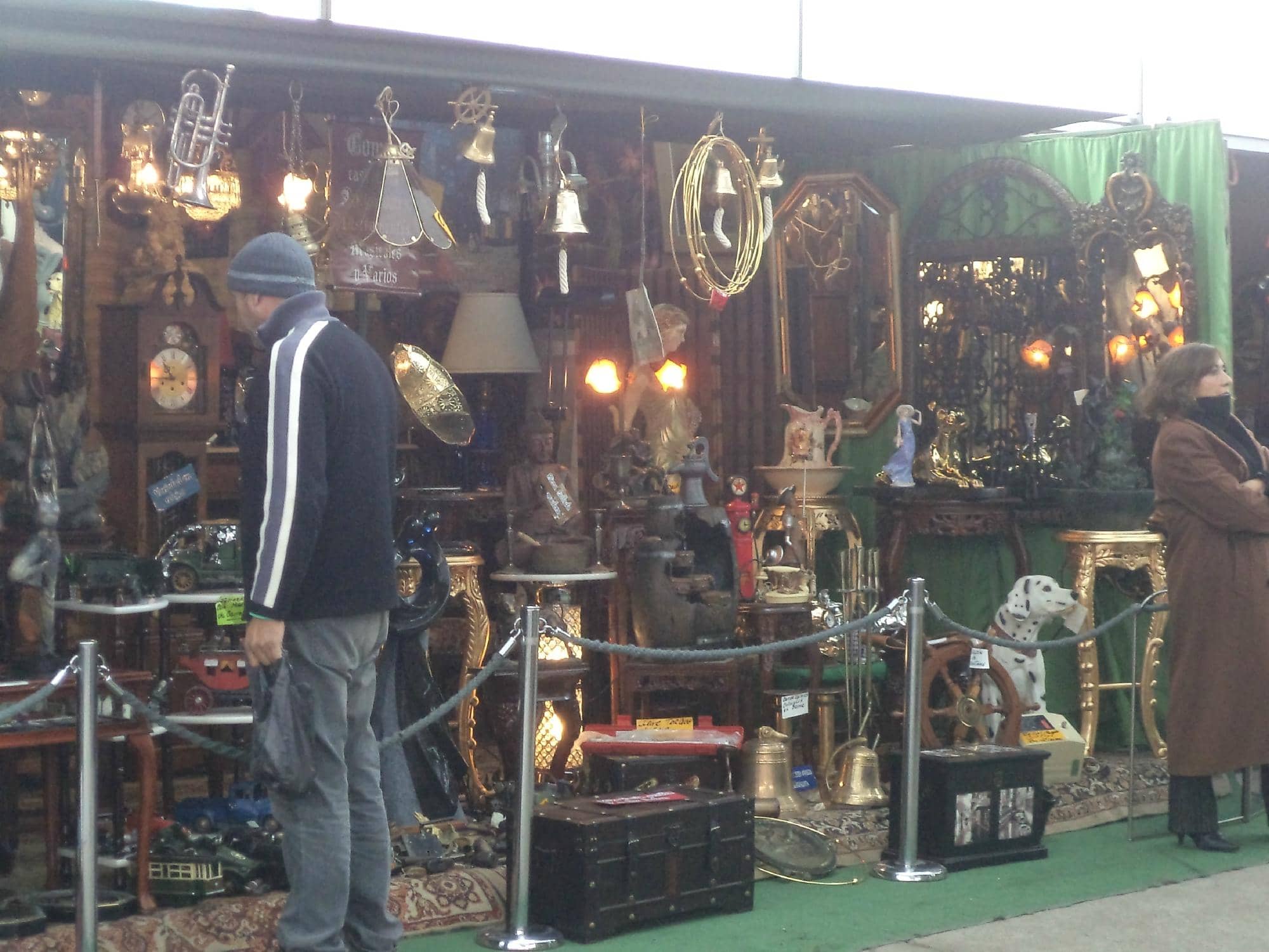 Antique & Collectible Treasures