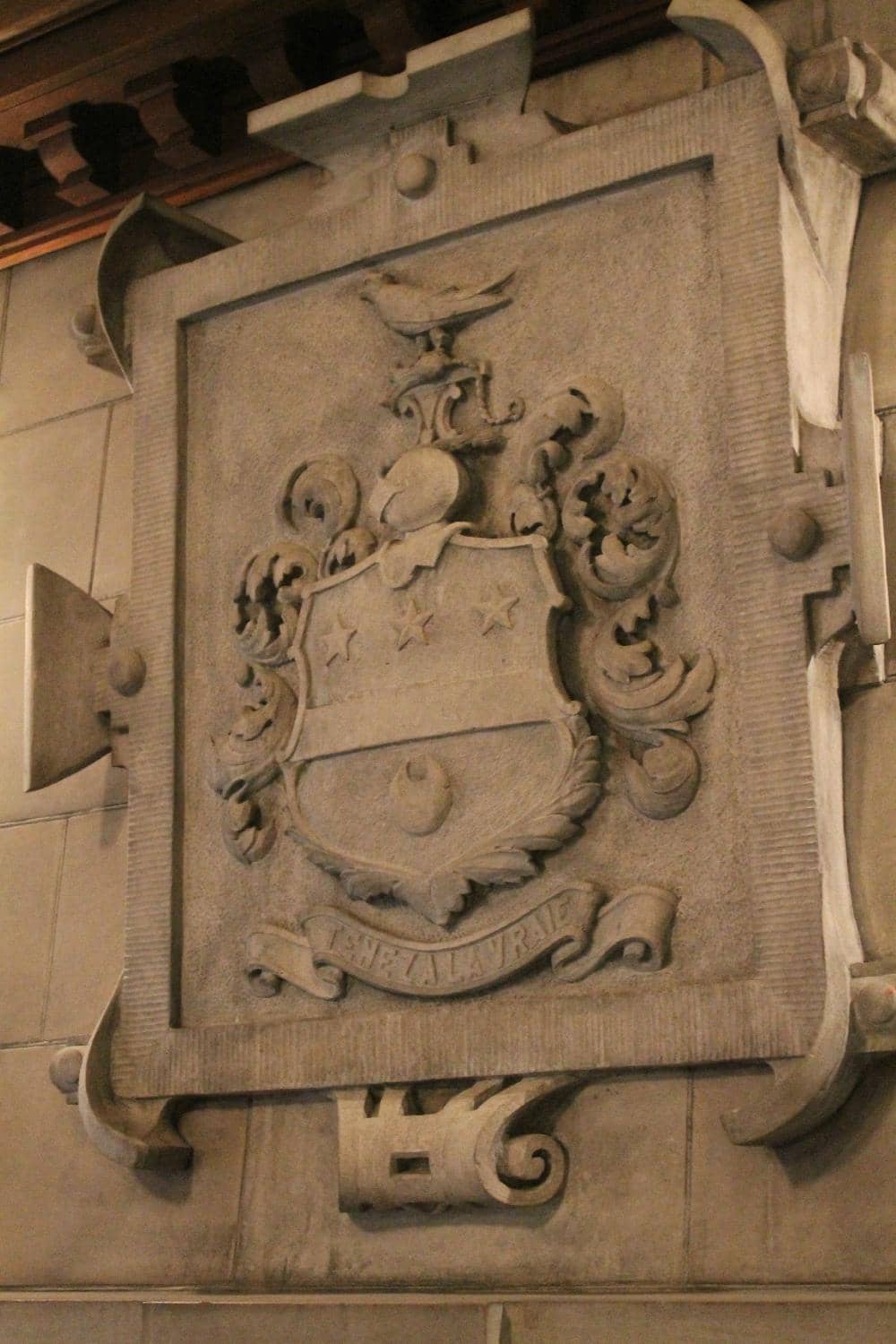 Richly Furnished Rooms