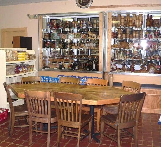 Unique Gift Shop & Atmosphere